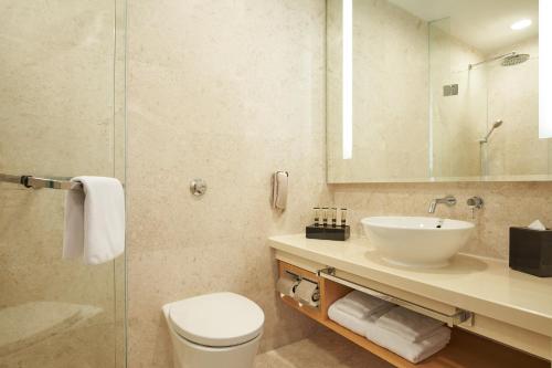 the robertson house by the crest collection