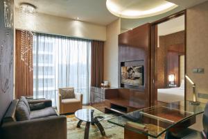 the robertson house by the crest collection