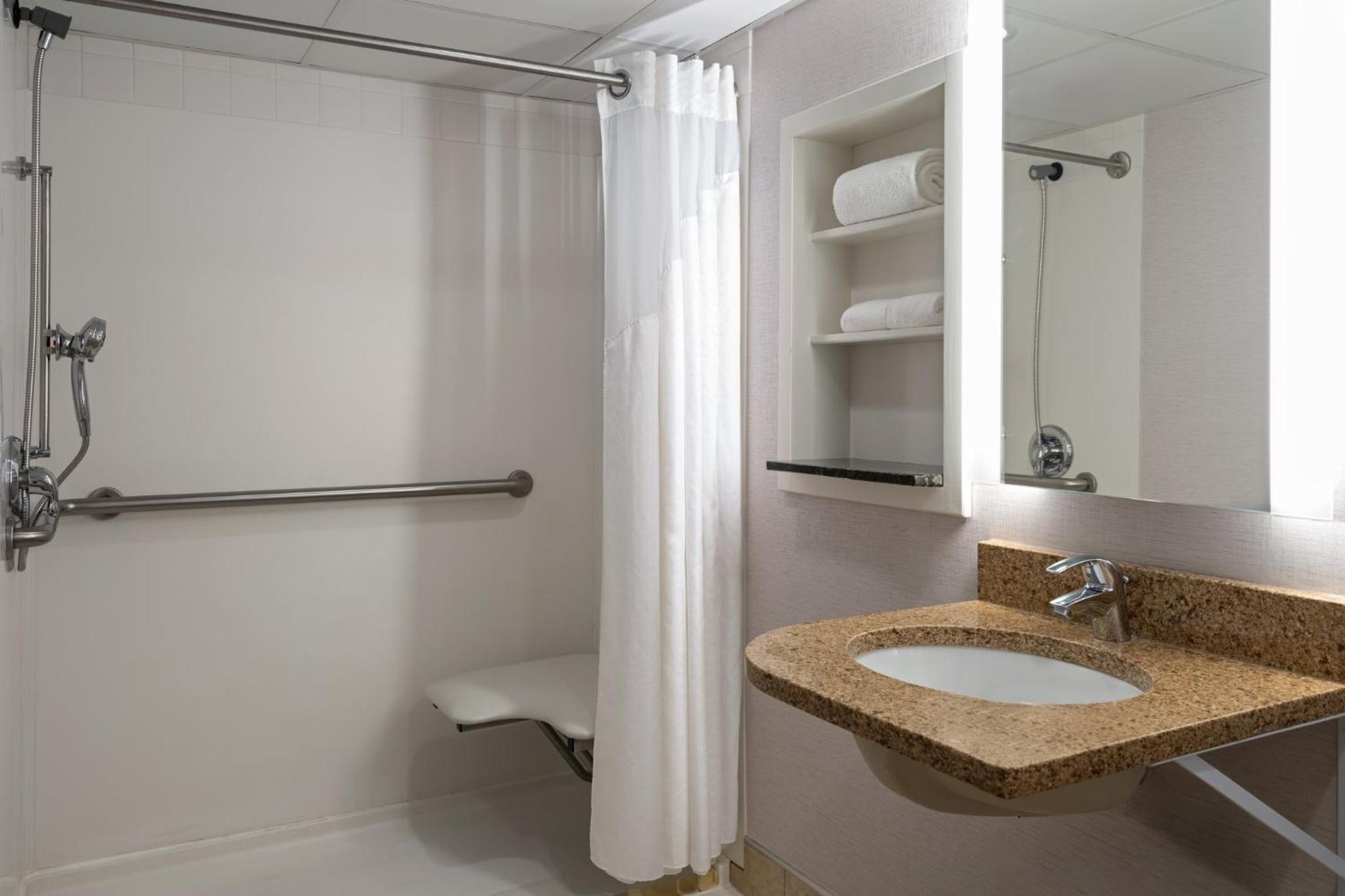 holiday inn sioux falls city centre by ihg