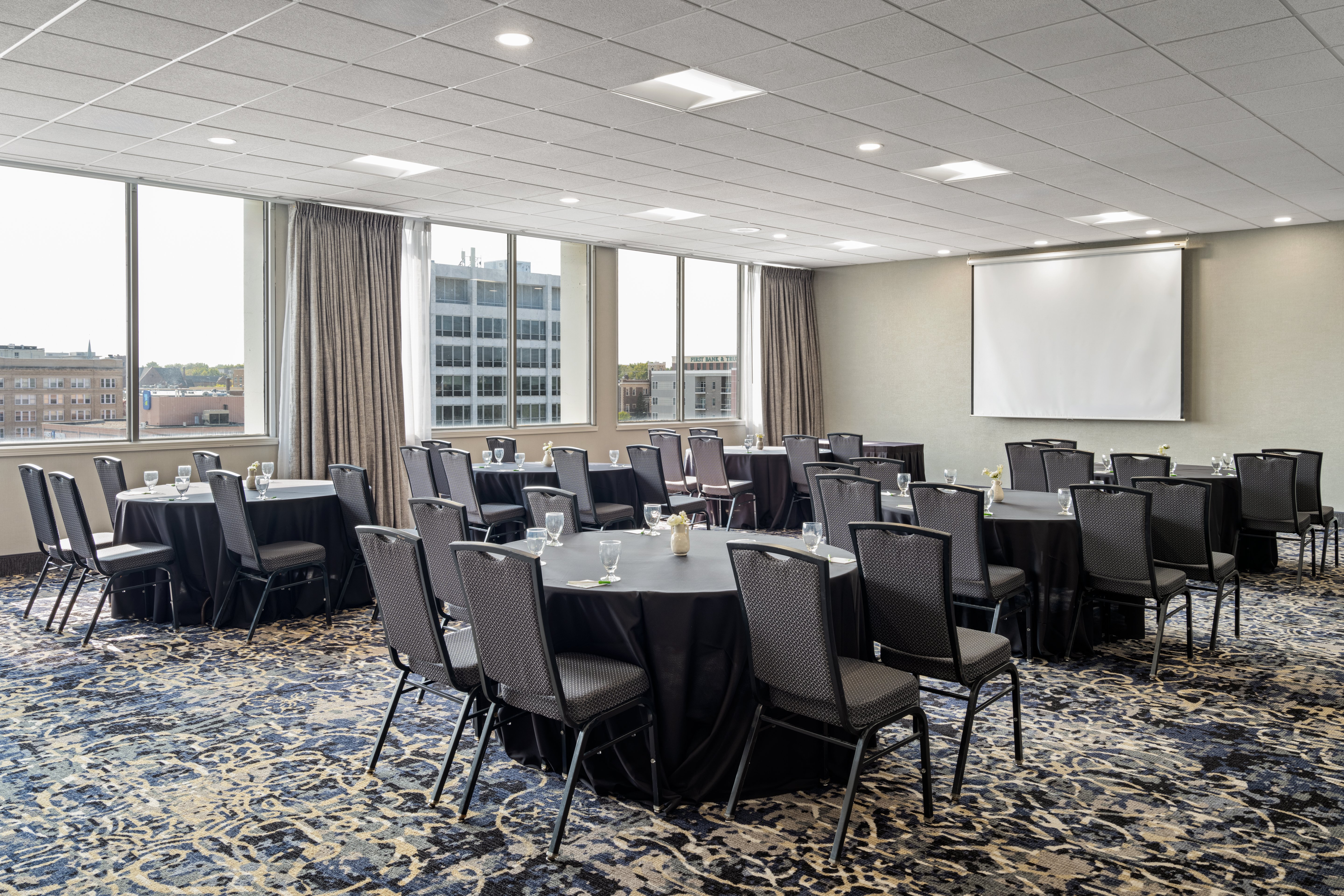 holiday inn sioux falls city centre by ihg
