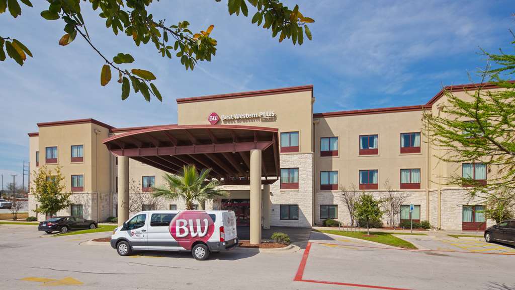 best western plus austin airport inn and suites