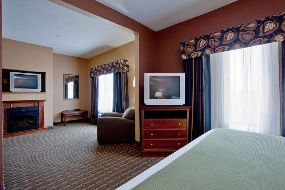 holiday inn express hotel and suites suffolk by ihg