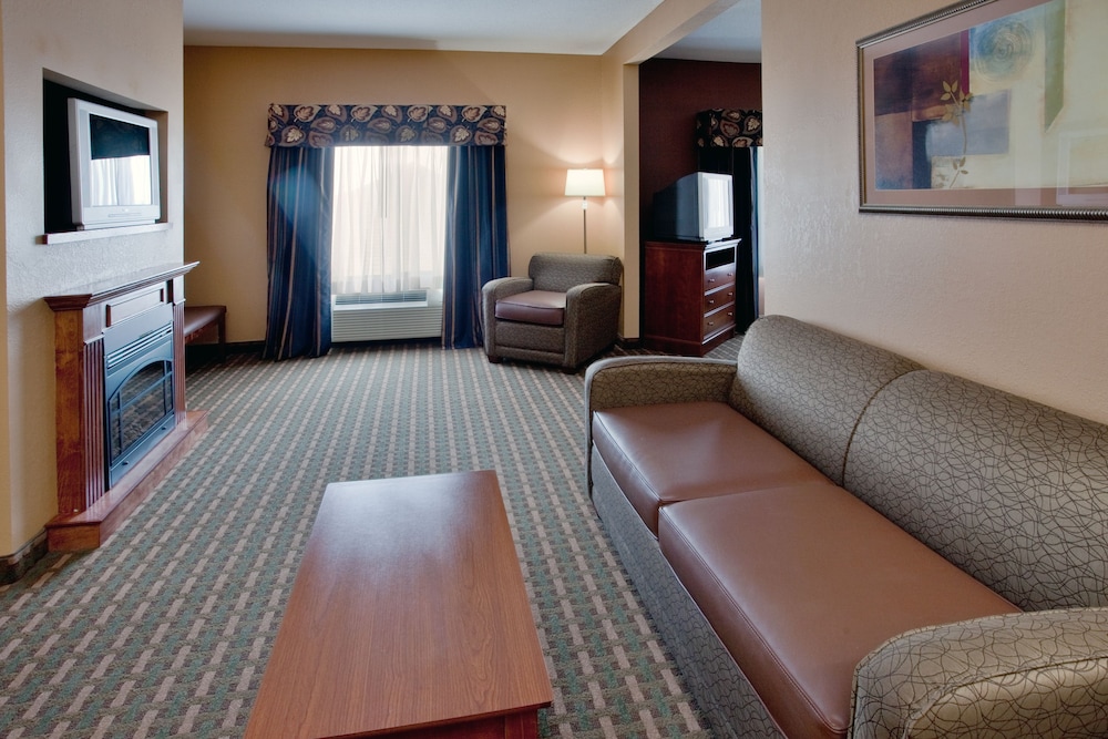 holiday inn express hotel and suites suffolk by ihg
