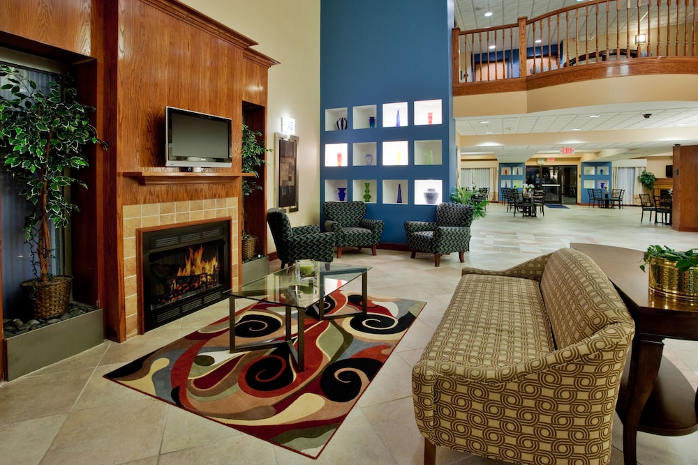 holiday inn express hotel and suites suffolk by ihg