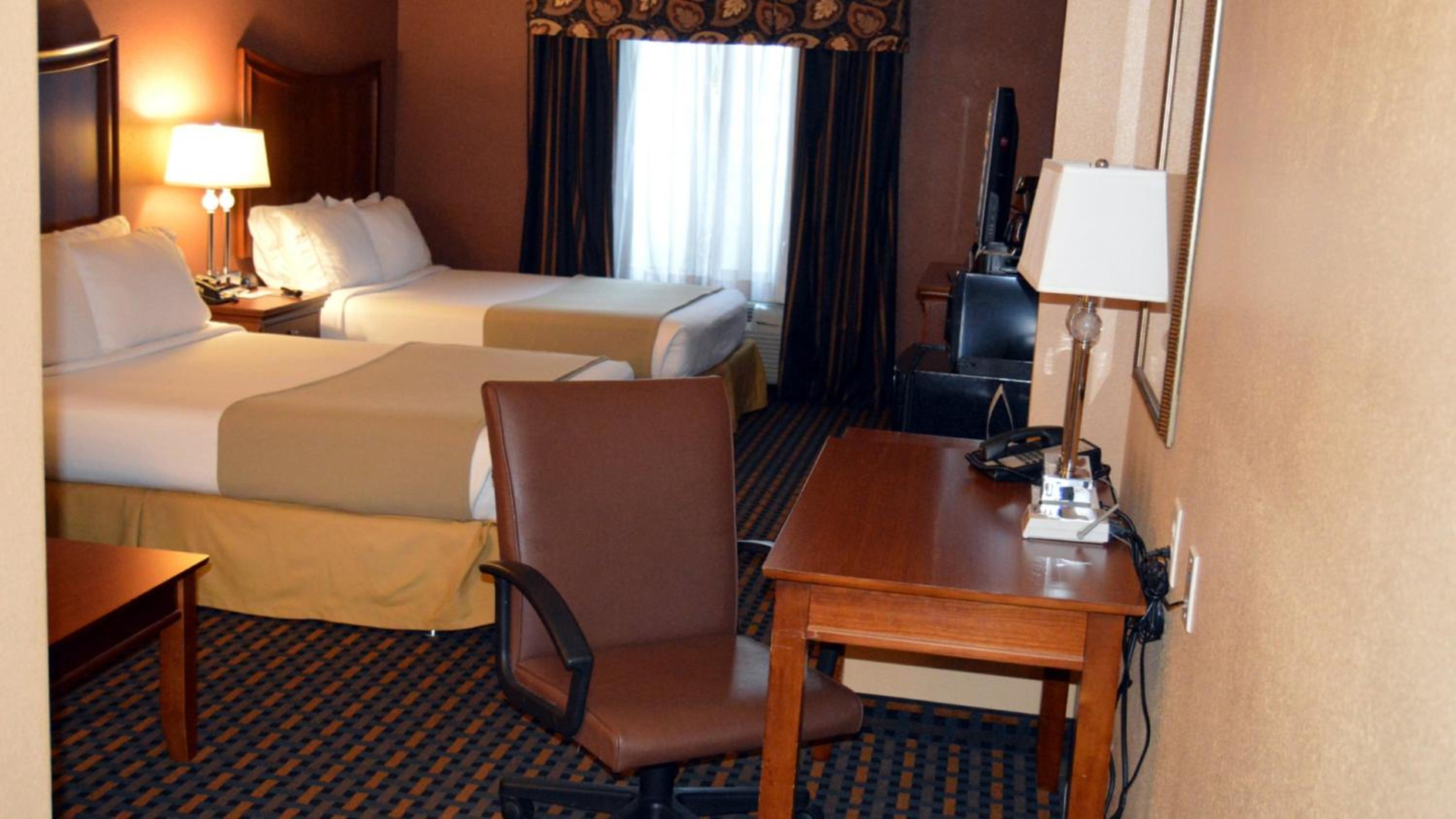 holiday inn express hotel and suites suffolk by ihg
