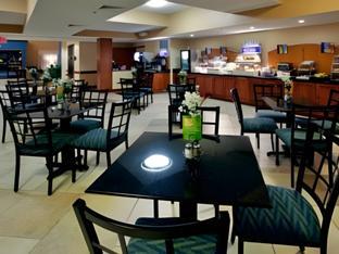 holiday inn express hotel and suites suffolk by ihg