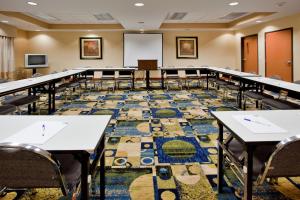 holiday inn express hotel and suites suffolk by ihg