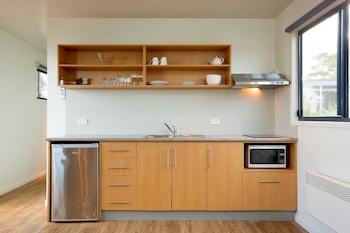 swansea beach chalets