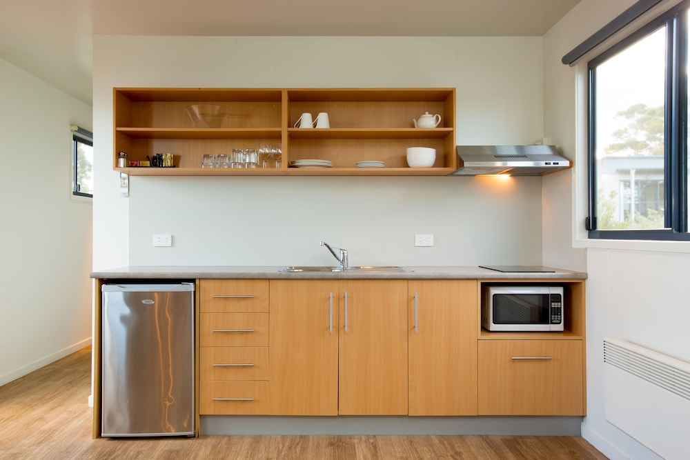 swansea beach chalets