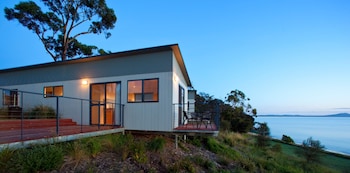 swansea beach chalets