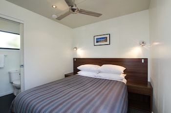 swansea beach chalets