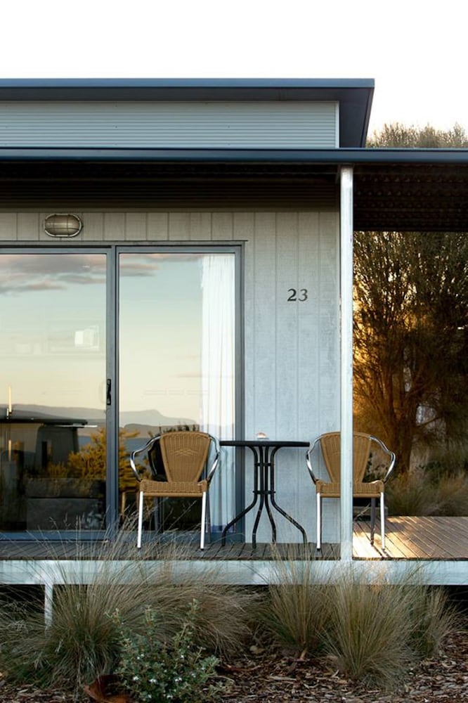 swansea beach chalets