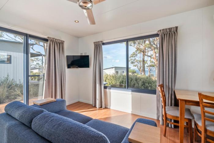 swansea beach chalets