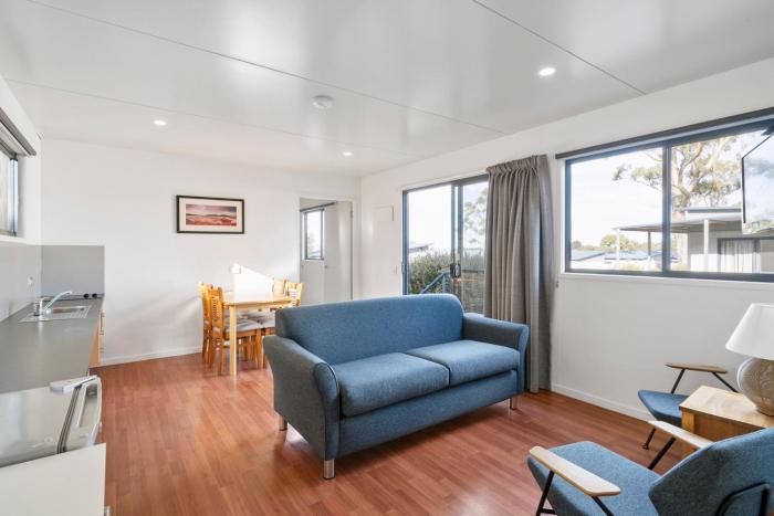 swansea beach chalets