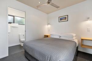 swansea beach chalets