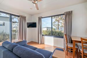 swansea beach chalets