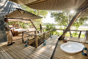 south luangwa national park