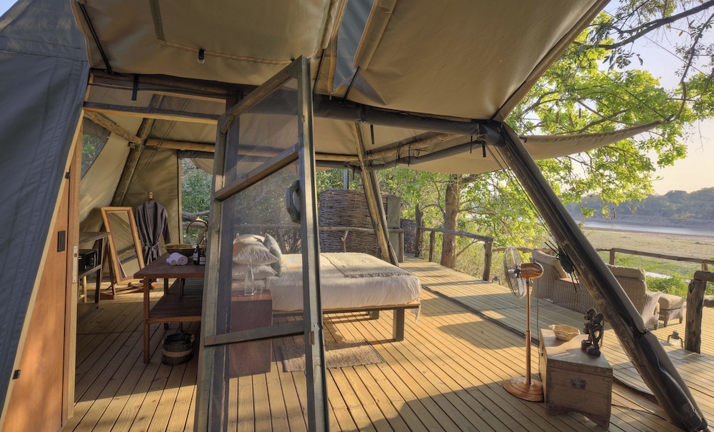 south luangwa national park
