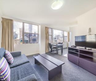 oaks sydney hyde park suites