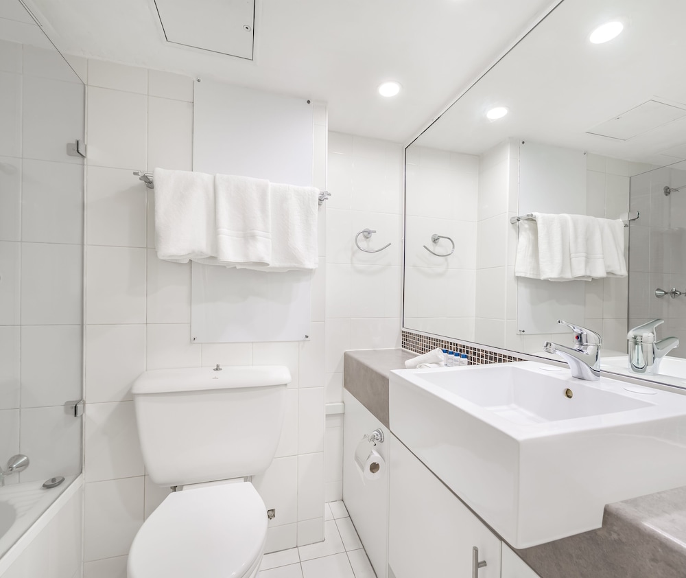 oaks sydney hyde park suites