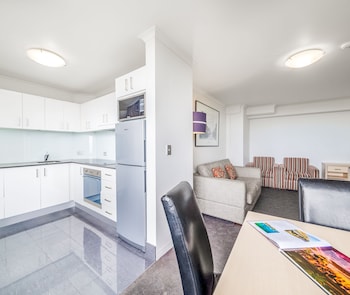 oaks sydney hyde park suites