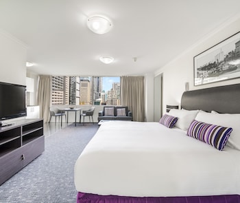 oaks sydney hyde park suites