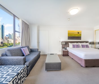 oaks sydney hyde park suites