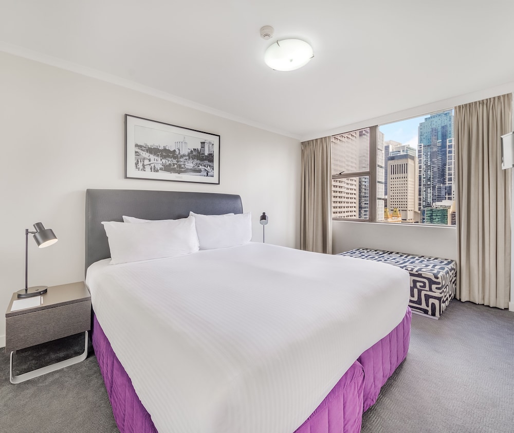 oaks sydney hyde park suites