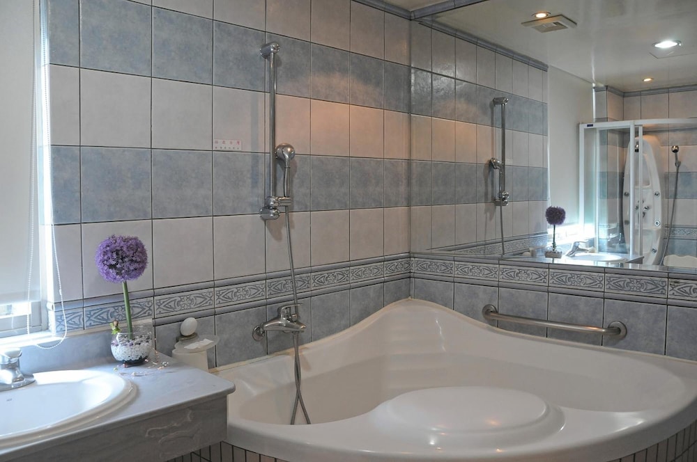 eastern beauty hotel