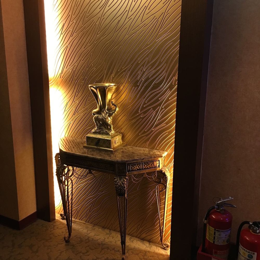 eastern beauty hotel