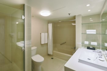 hoshino resorts risonare guam