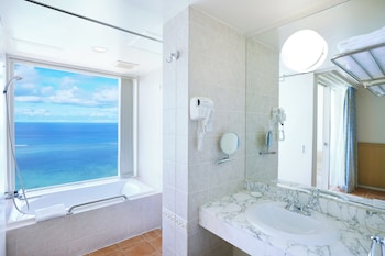 hoshino resorts risonare guam