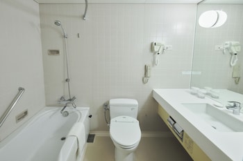 hoshino resorts risonare guam
