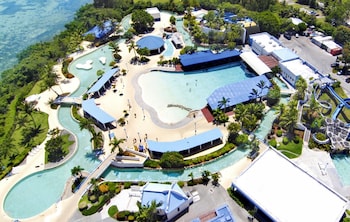 hoshino resorts risonare guam