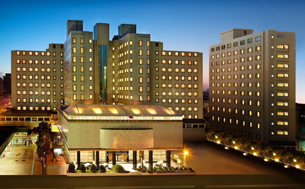 chuto plaza hotel