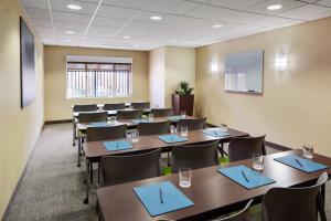 springhill suites tempe at arizona mills mall