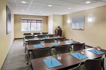 springhill suites tempe at arizona mills mall