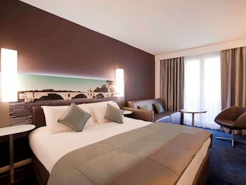 mercure pont davignon centre