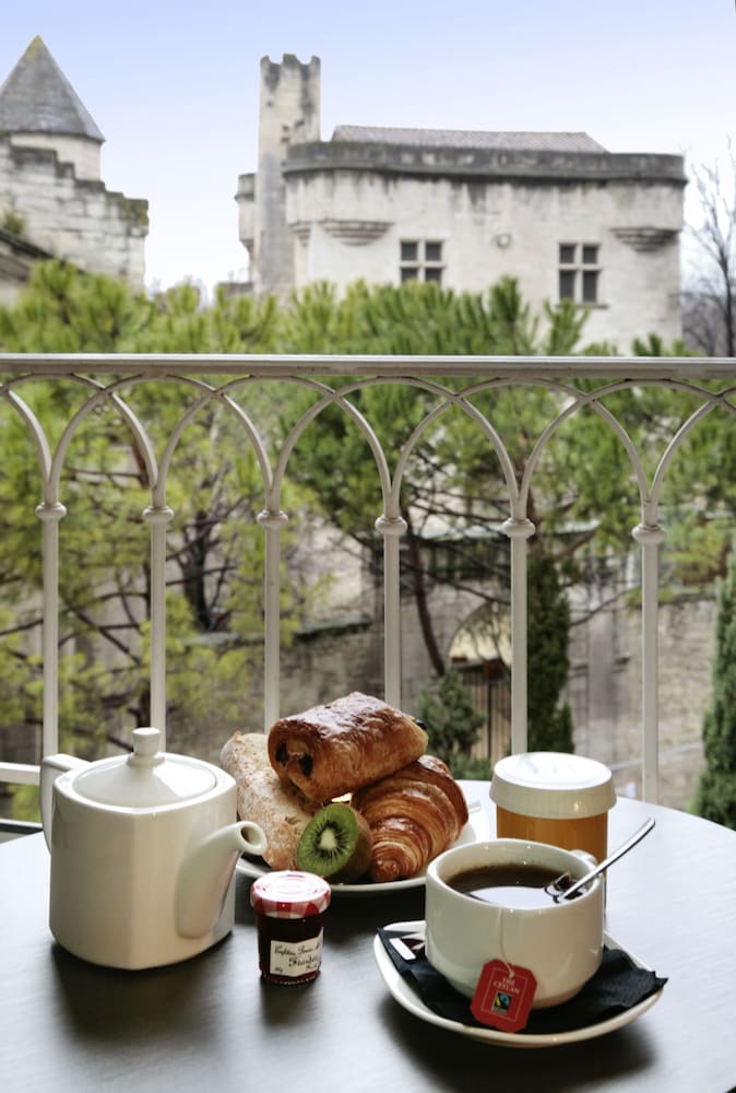 mercure pont davignon centre