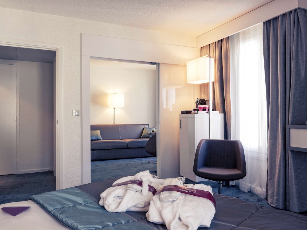 mercure pont davignon centre