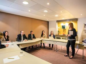 mercure pont davignon centre