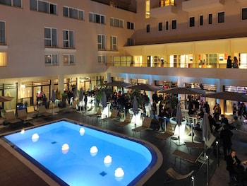 novotel avignon centre