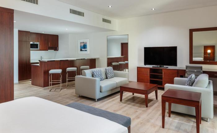 delta hotels by marriott jumeirah beach dubai