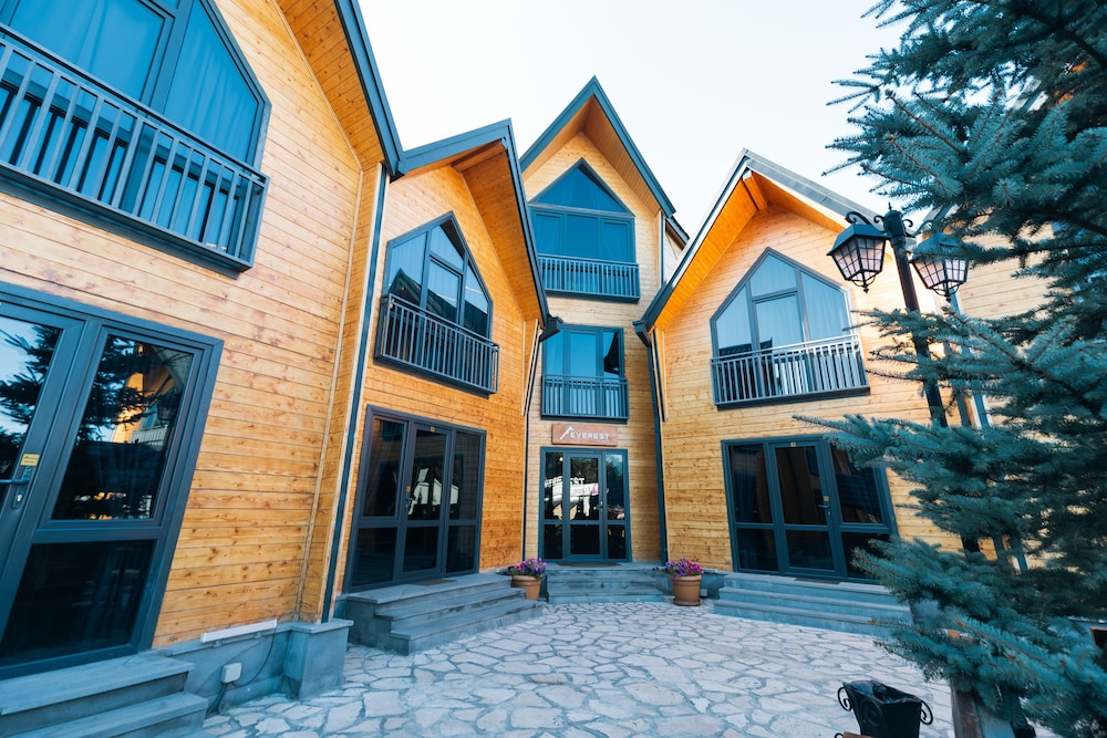 everest rest house