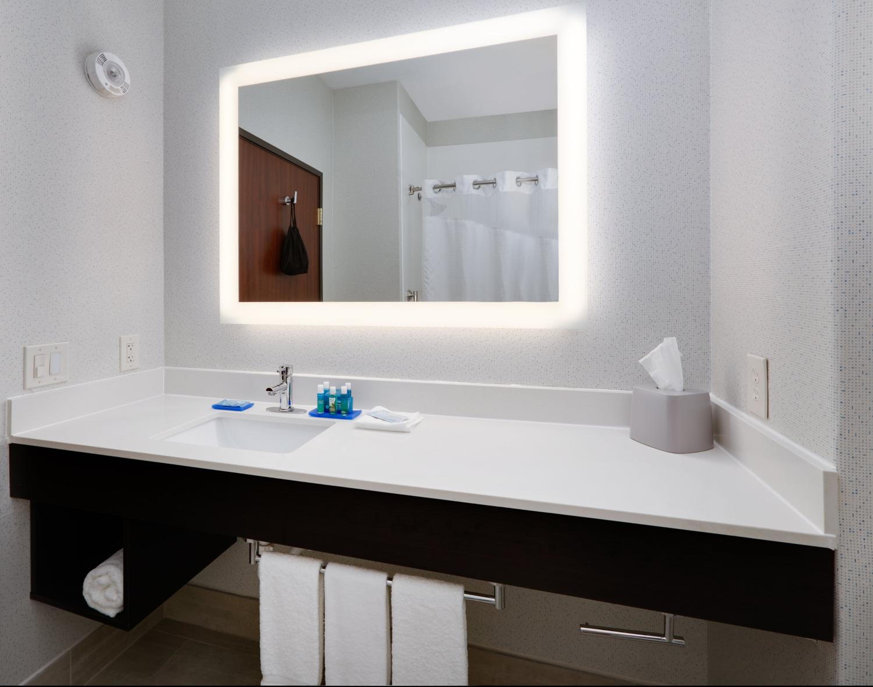 holiday inn express and suites duncanville