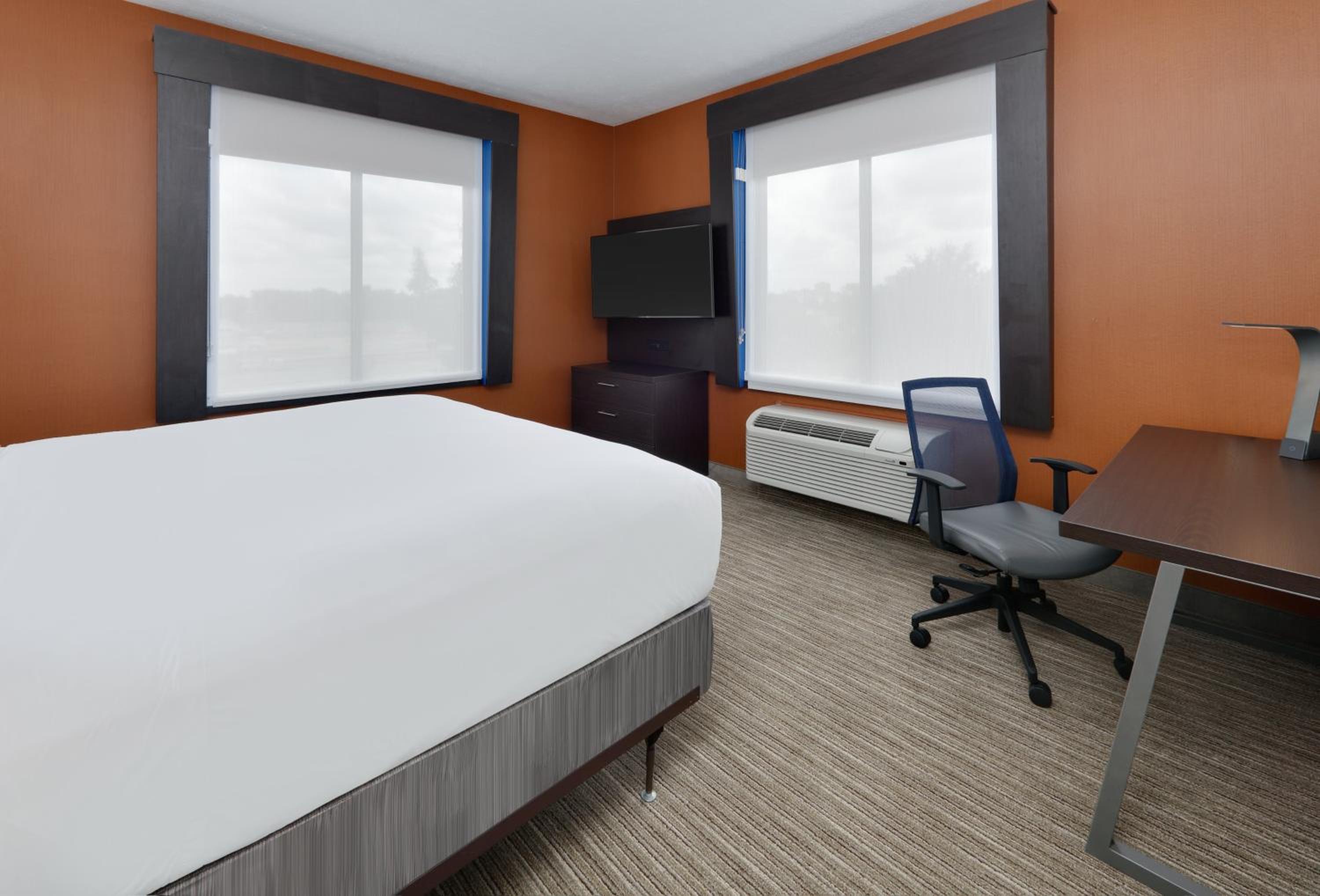 holiday inn express and suites duncanville