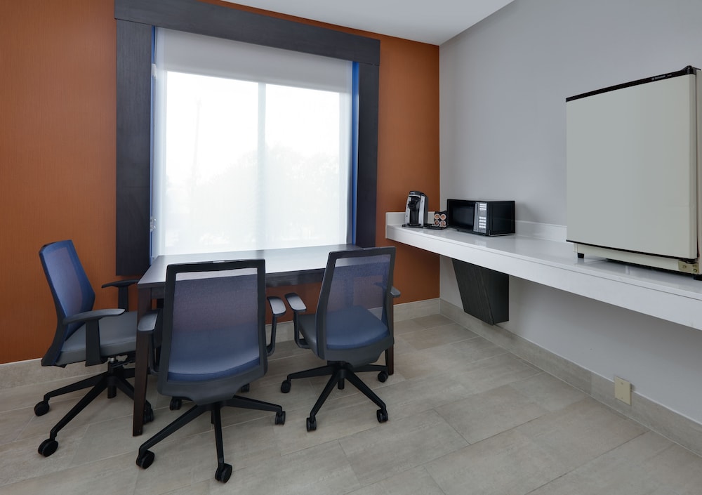 holiday inn express and suites duncanville