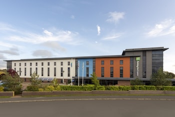 holiday inn express dunstable by ihg