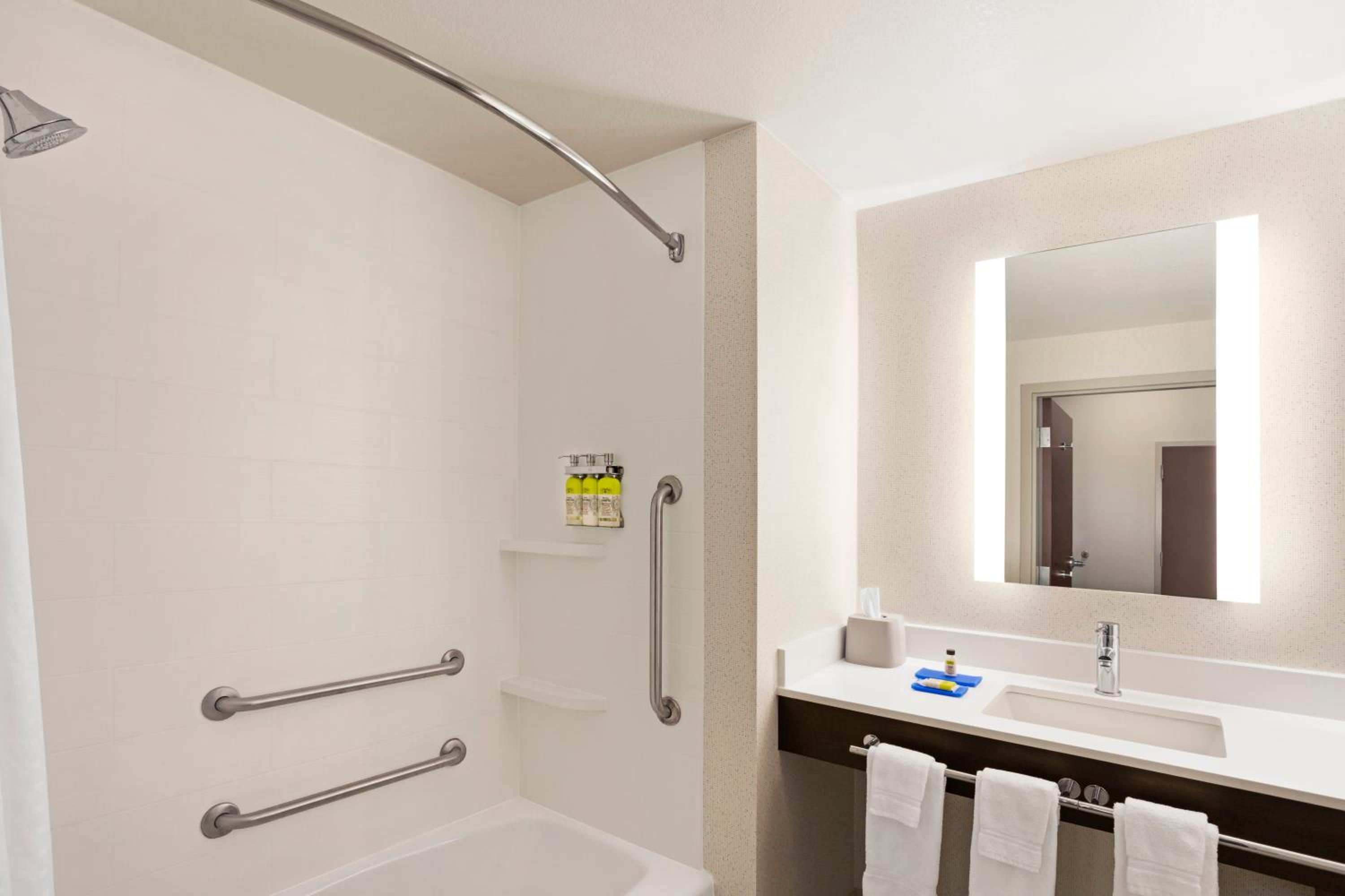 holiday inn express hotel and suites durant by ihg