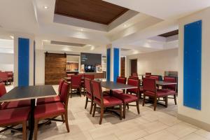 holiday inn express hotel and suites durant by ihg